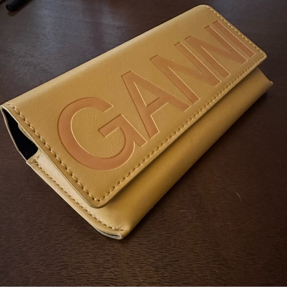 GANNI Oversized Sunglasses brown/green Tortoise NWOT with Case - Picture 7 of 7